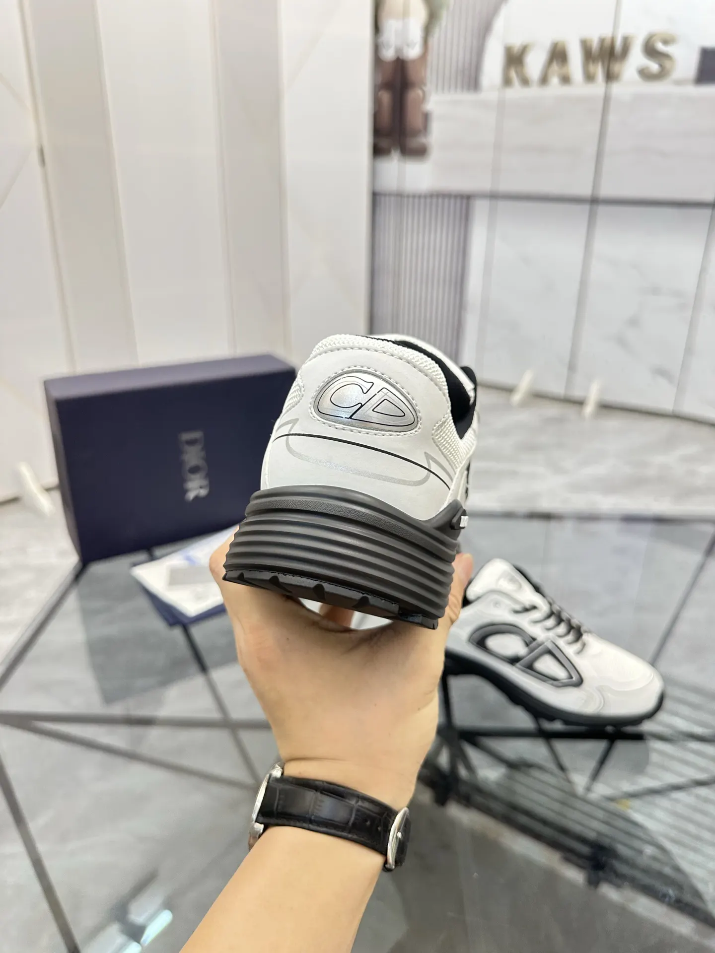 Dior B57 白黑拼色牛皮运动鞋 经典低帮款