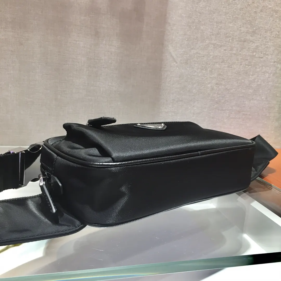 Prada Re-Nylon 黑色 腰包