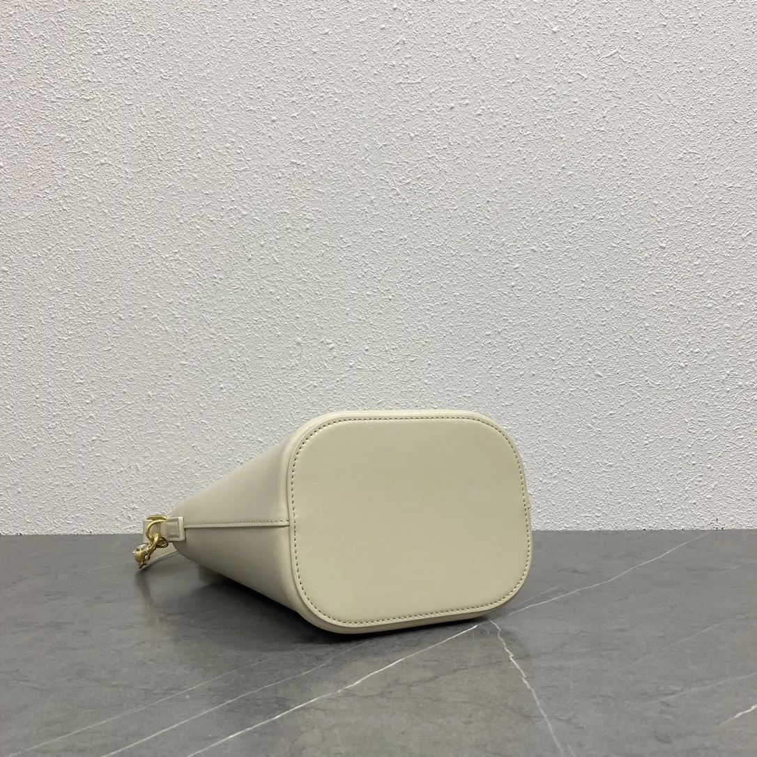 金色 小牛皮 水桶包 休闲水桶款