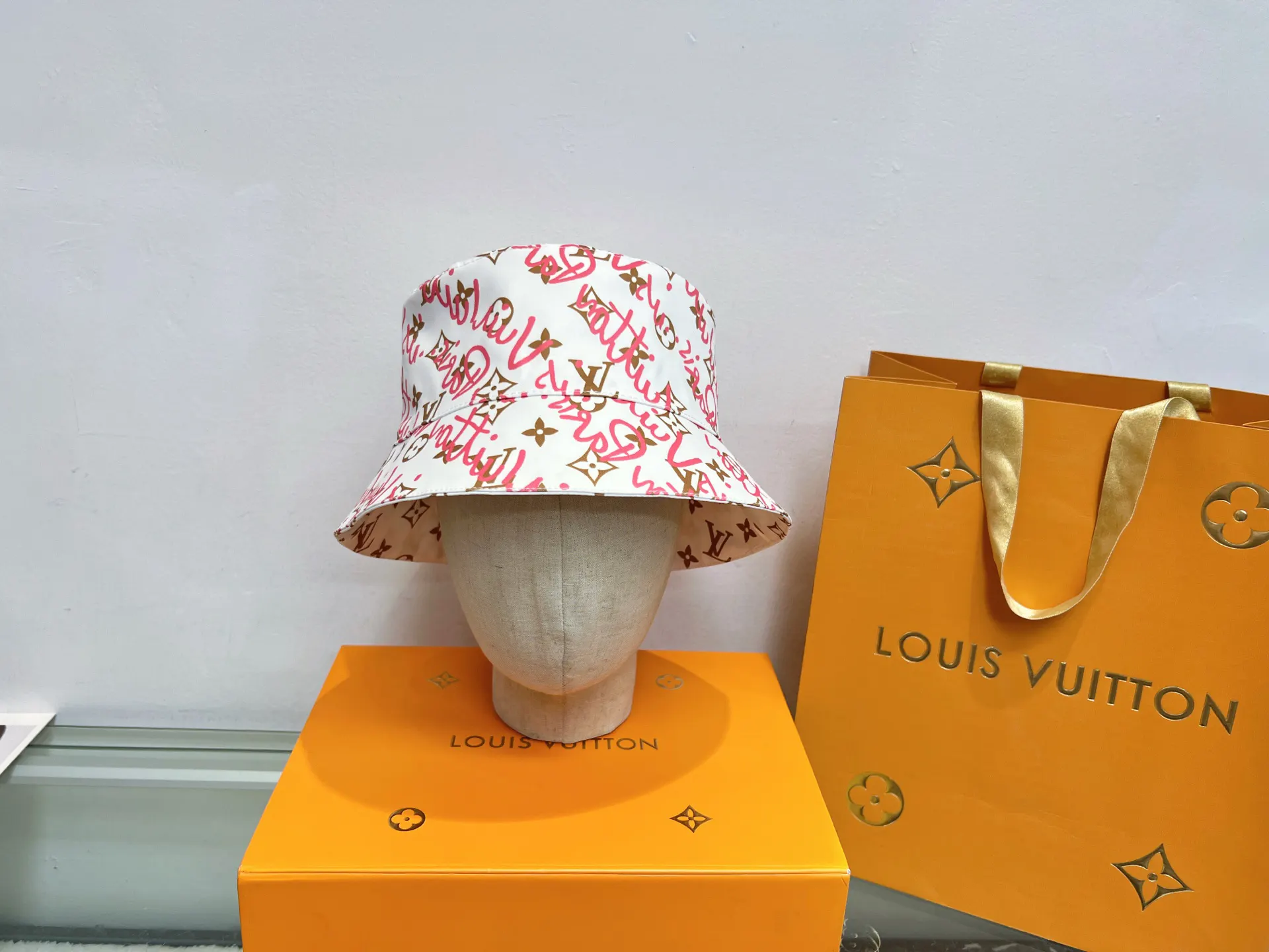 LV 渔夫帽 休閒遮阳款