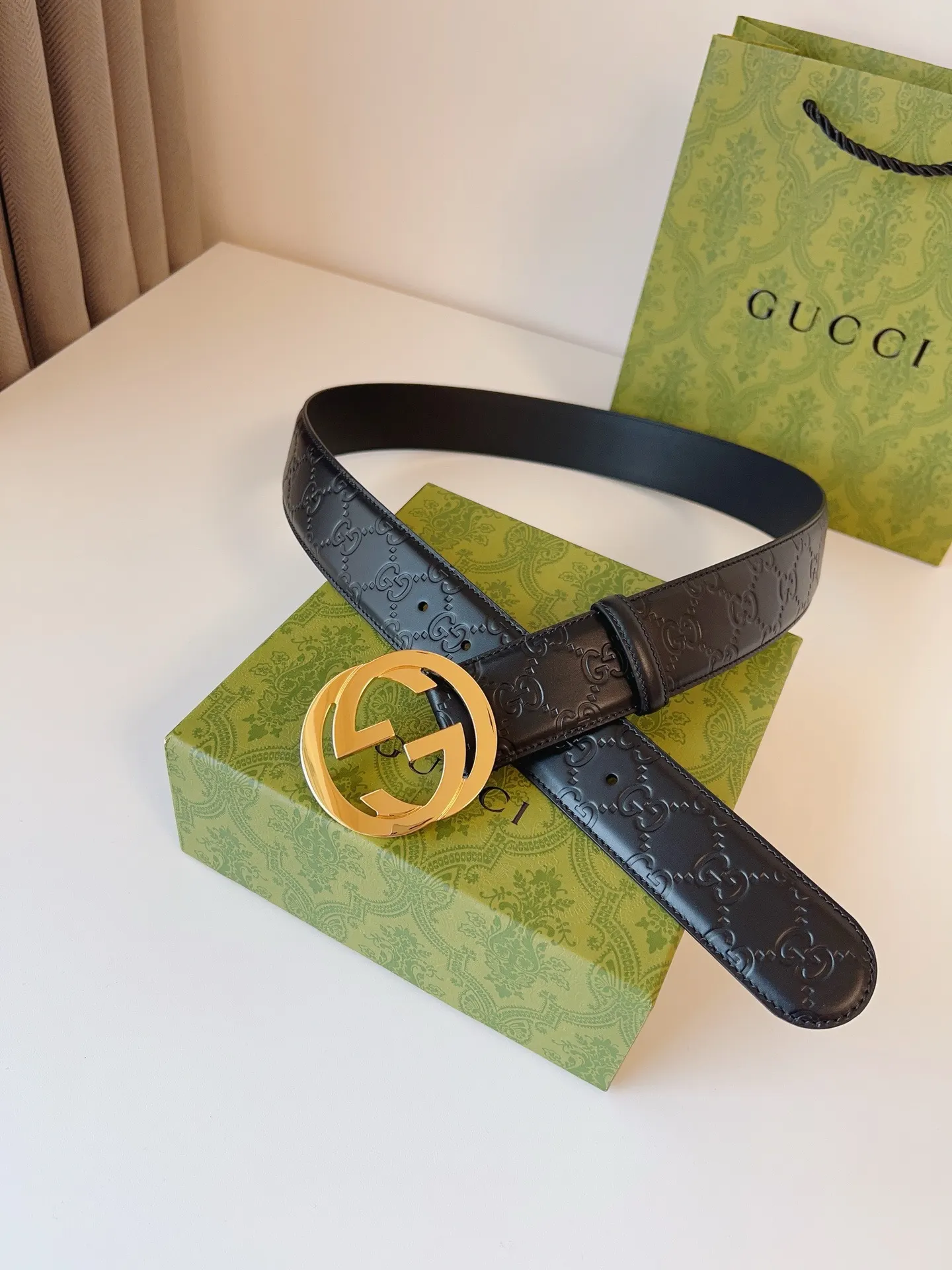 Gucci Double G 双G扣牛皮腰带