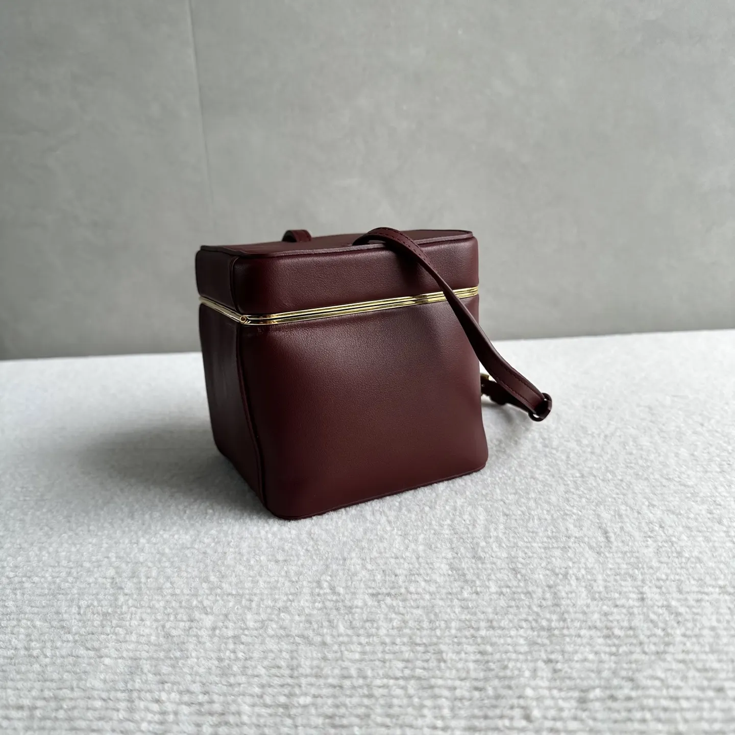 Gold Shoulder Bag Leather