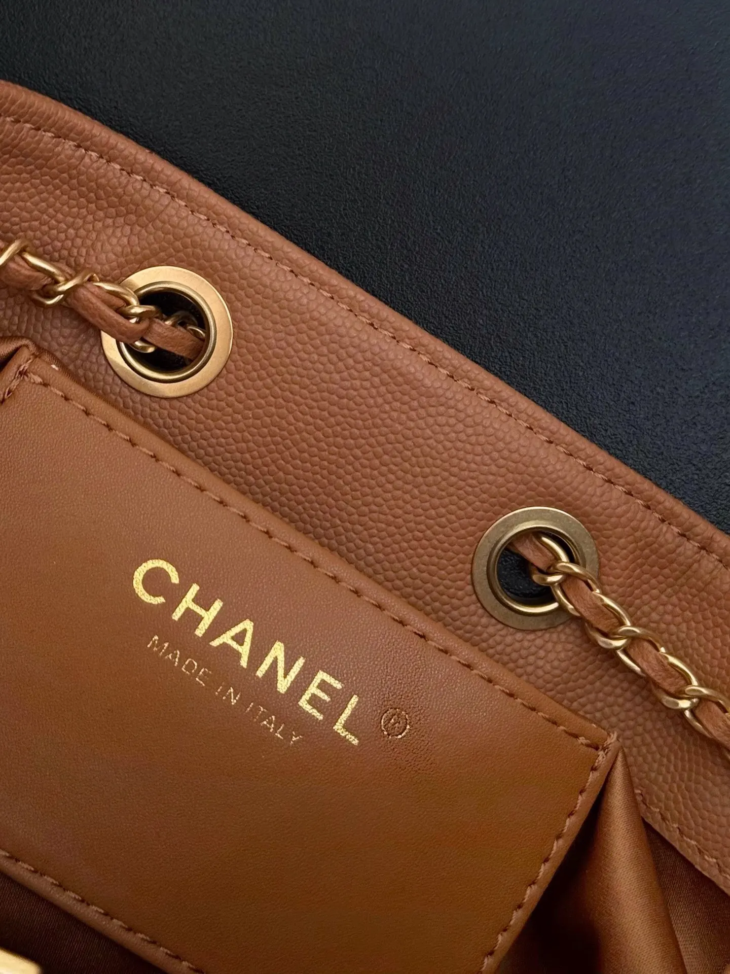 Chanel Hobo Shoulder Bag Vintage Leather Image 9 Chanel Hobo Shoulder Bag Vintage Leather Image 9