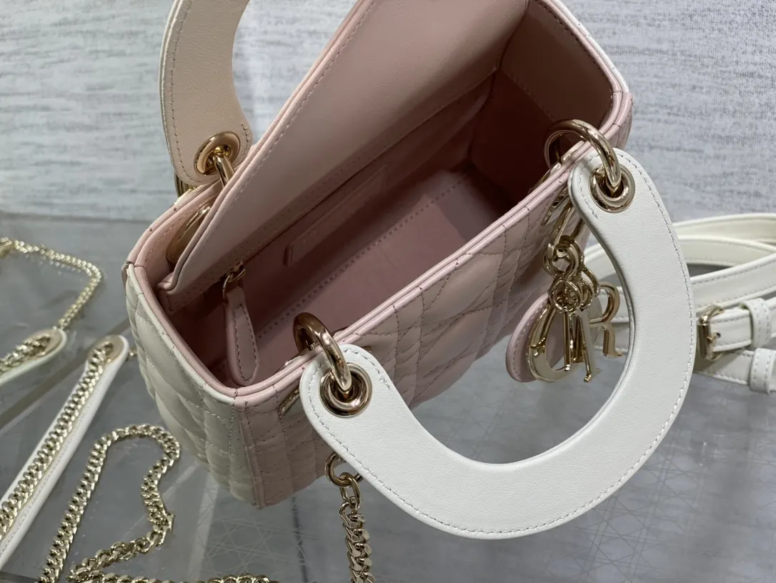 Crossbody Bag Lightweight Image 9 Crossbody Bag Lightweight Image 9