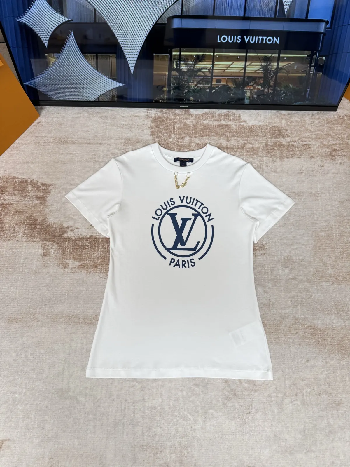 LV 白色 MoLogo 短袖T恤 休闲百搭款