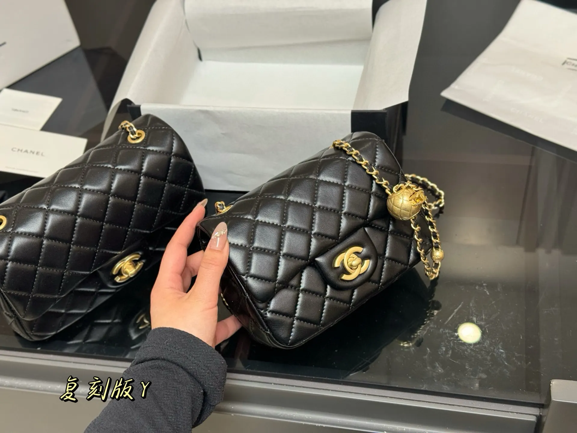 CHANEL 金球方胖 斜挎包 轻便斜挎款