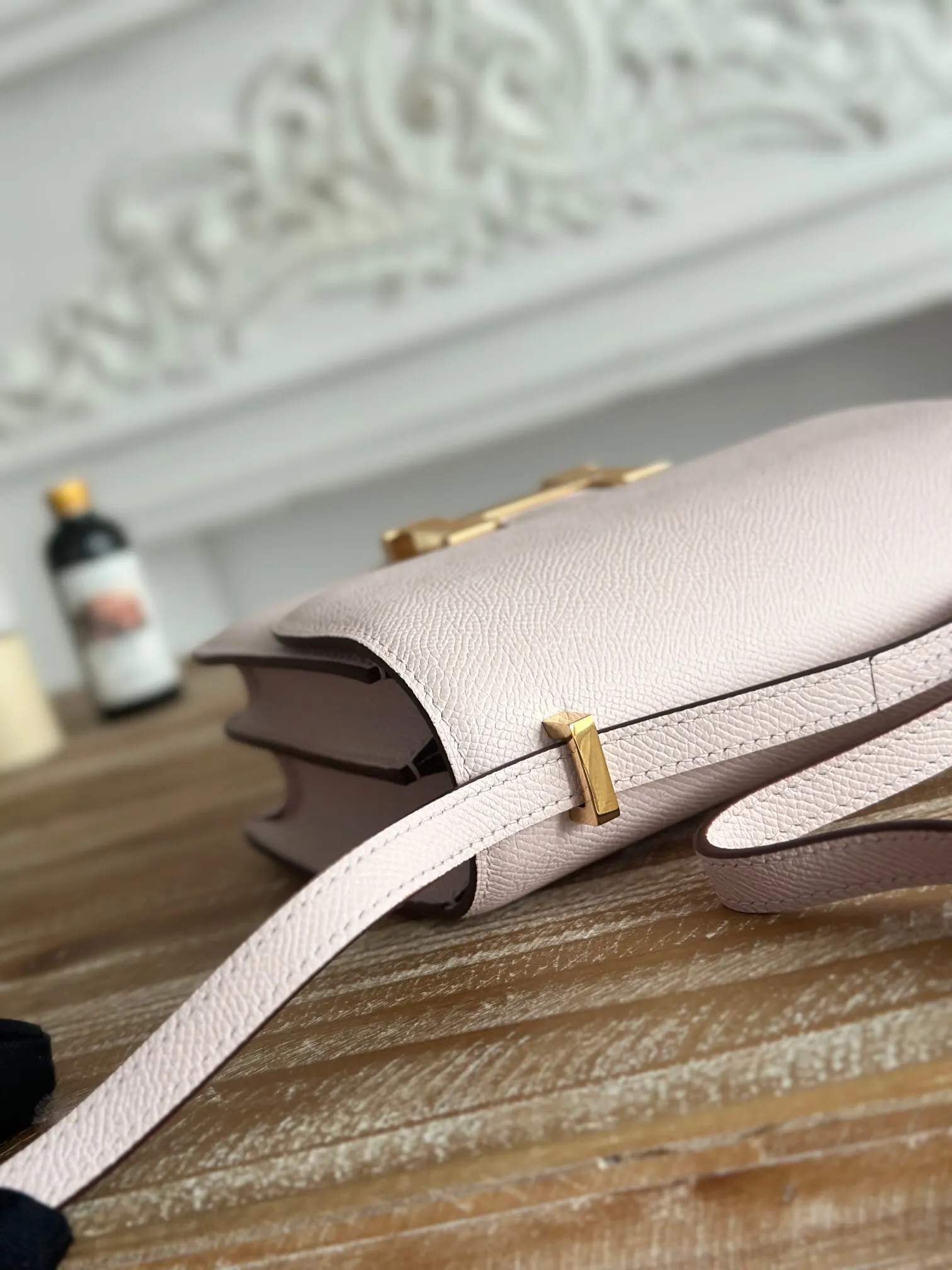 Hermès Constance 梦幻粉紫 Epsom掌纹牛皮 斜挎包 19cm