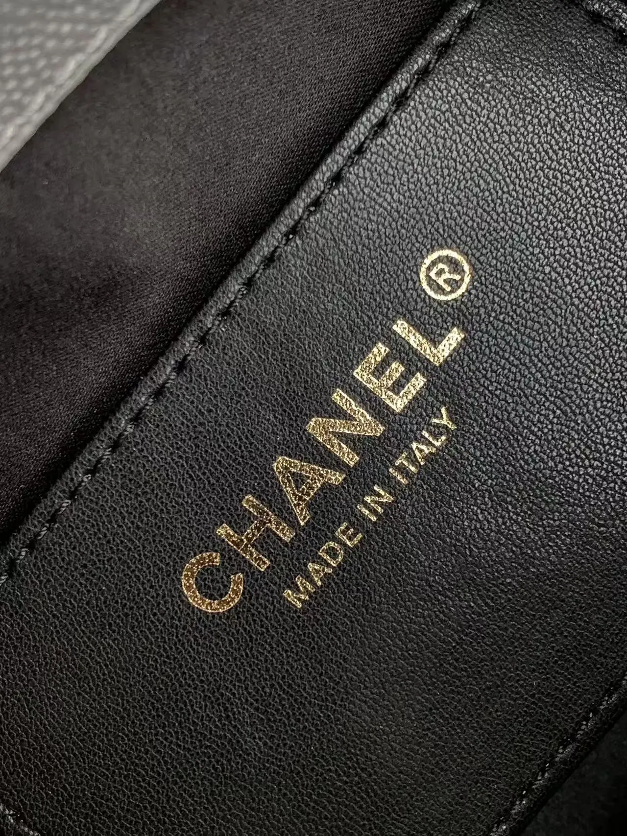 Chanel Hobo Shoulder Bag Vintage Image 9 Chanel Hobo Shoulder Bag Vintage Image 9