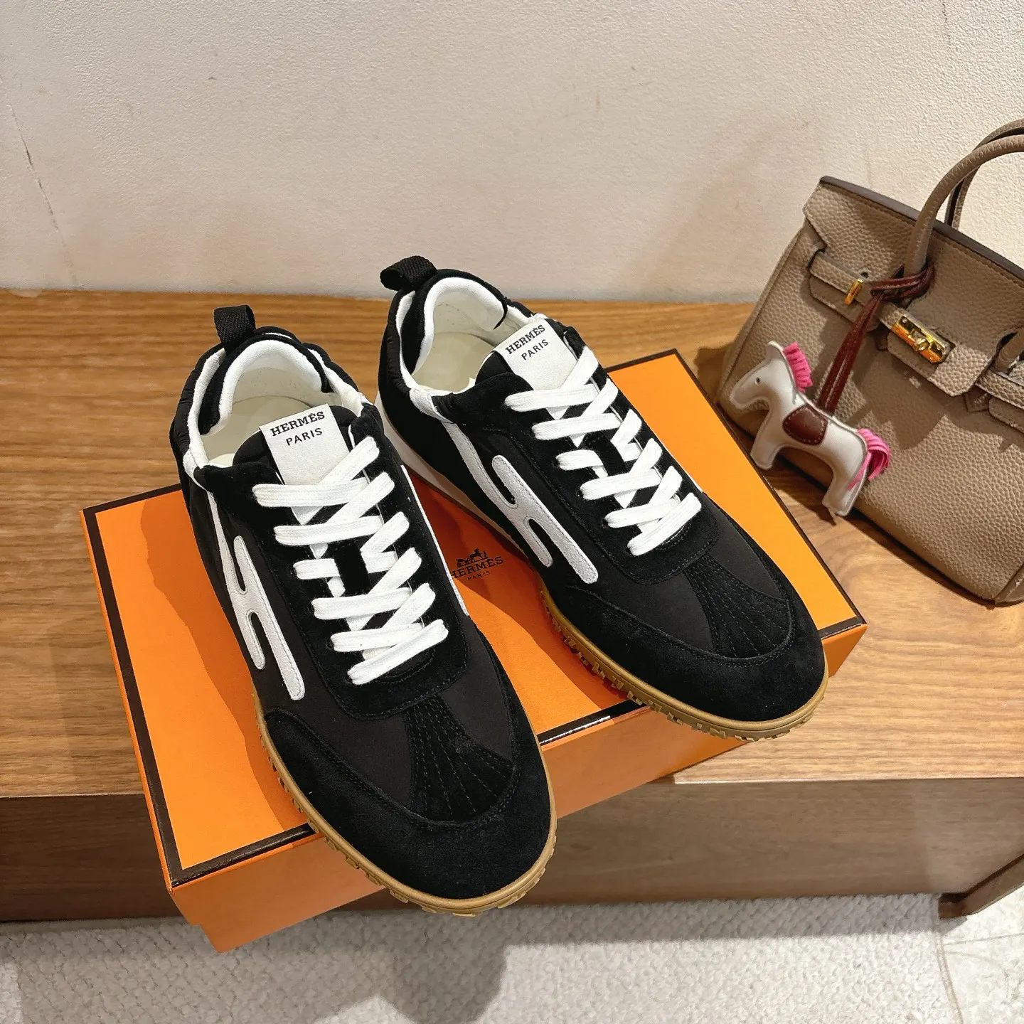 Hermès 运动鞋