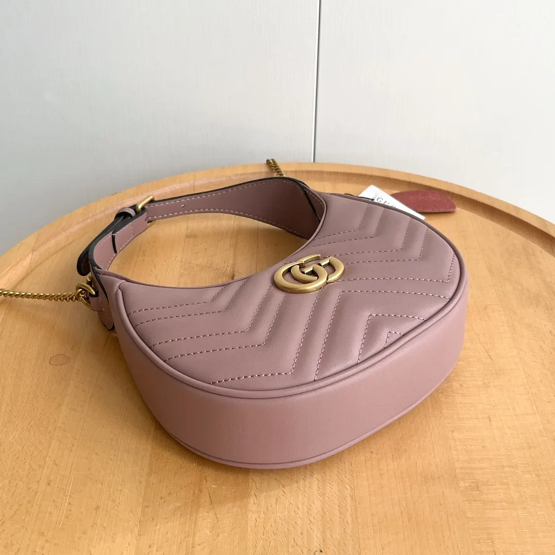 Gucci Marmont 粉色 菱格絎縫 腋下包