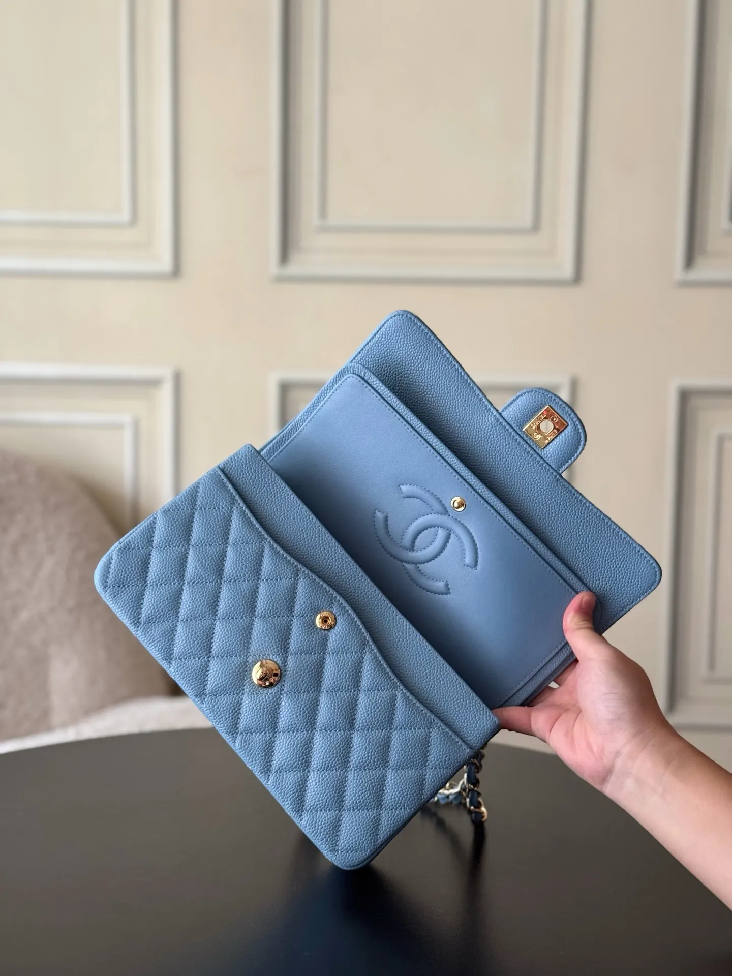 Chanel Caviar Cowhide Flap Chain Bag One Shoulder Cross