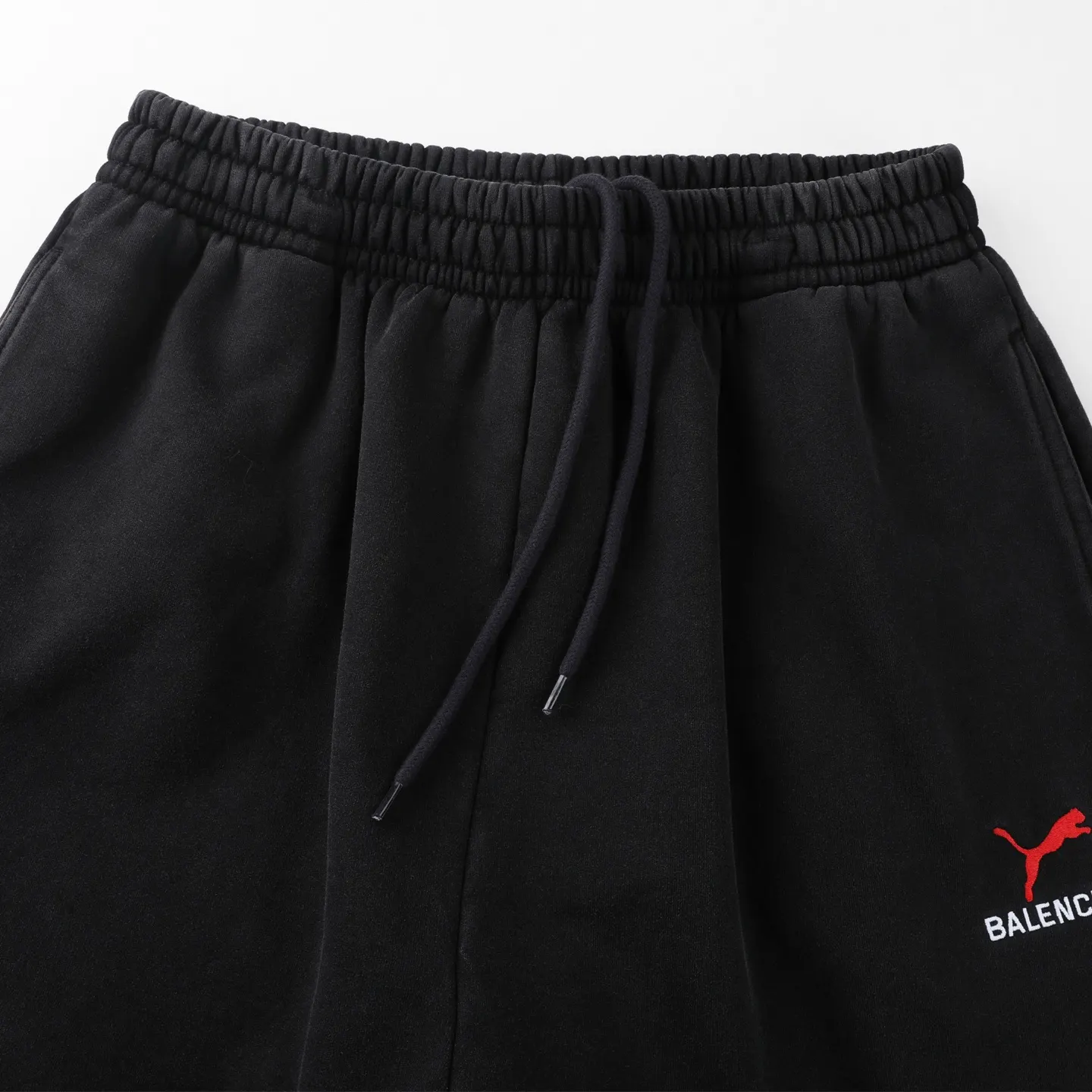 Balenciaga 短裤