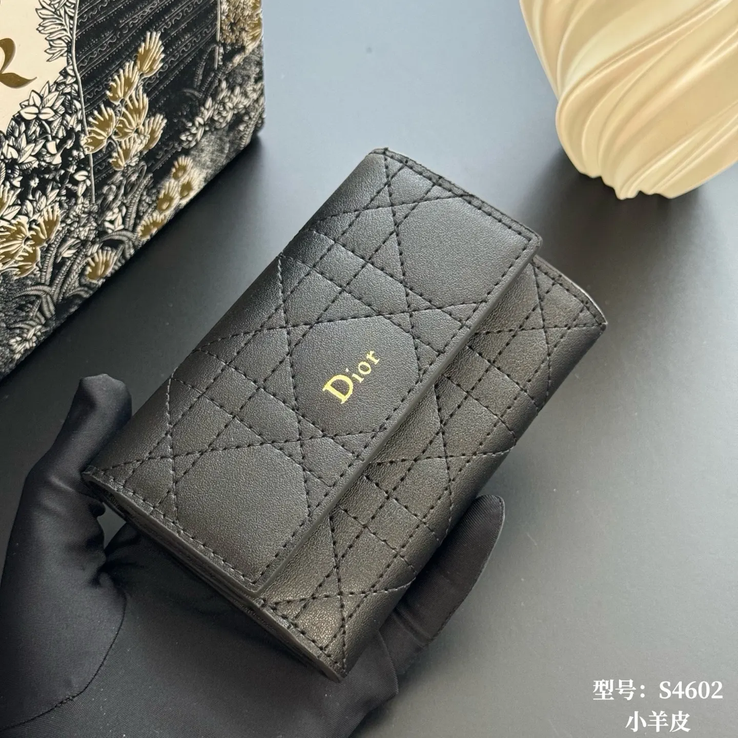 Dior 黑色牛皮卡包 精致短款钱包