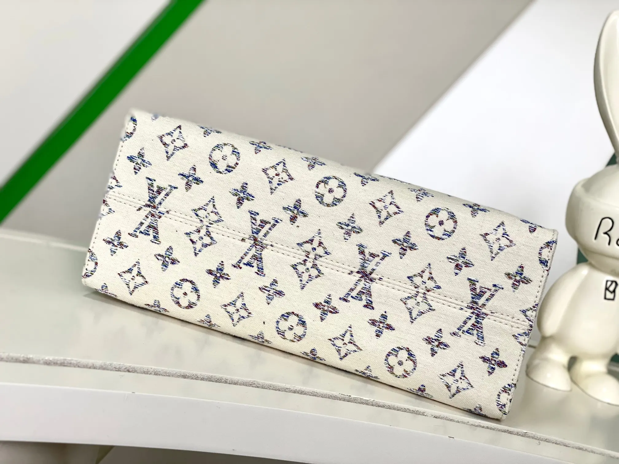 Louis Vuitton OnTheGo 白色 Monogram 托特包