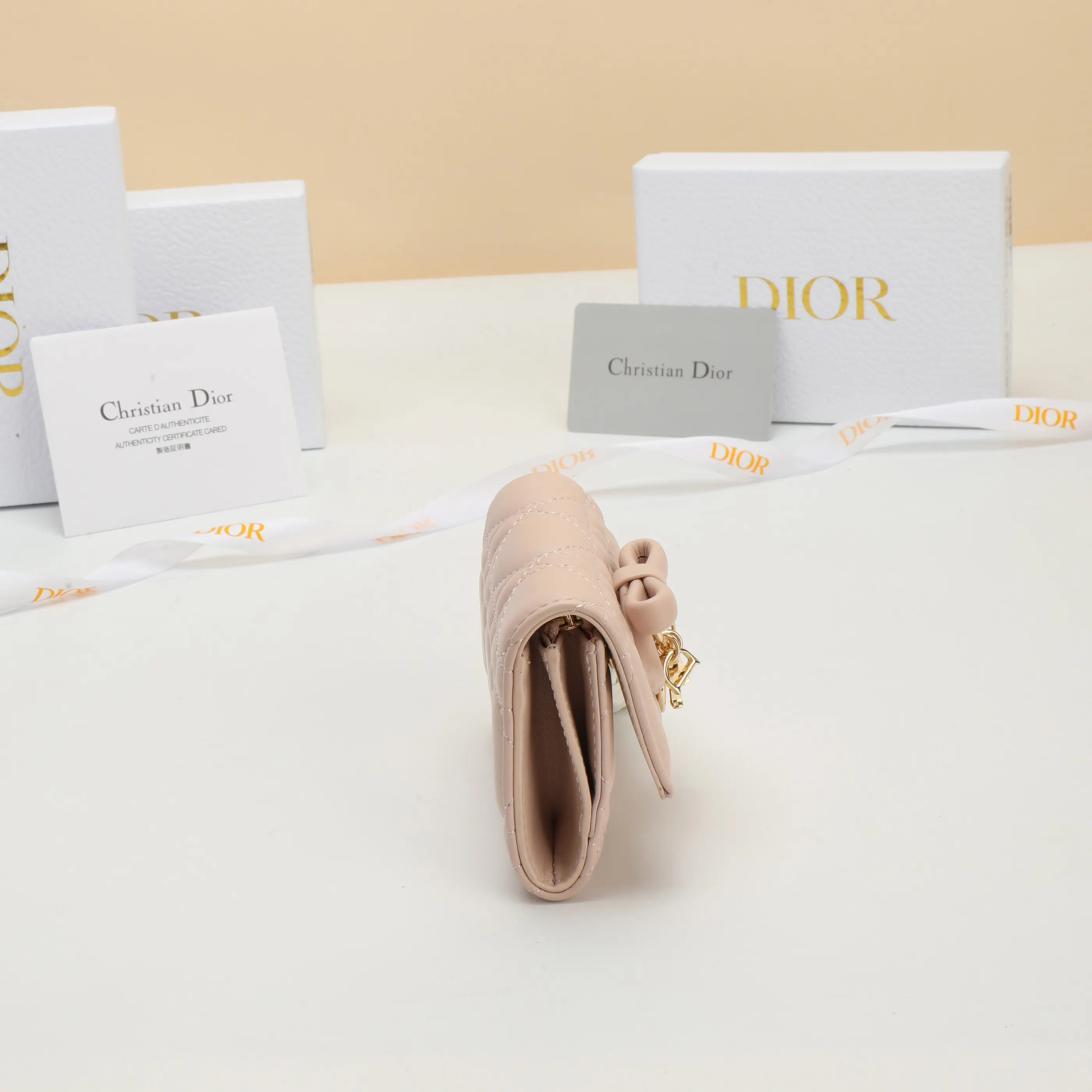 Dior Lady Dior 粉色 皮革 钱包