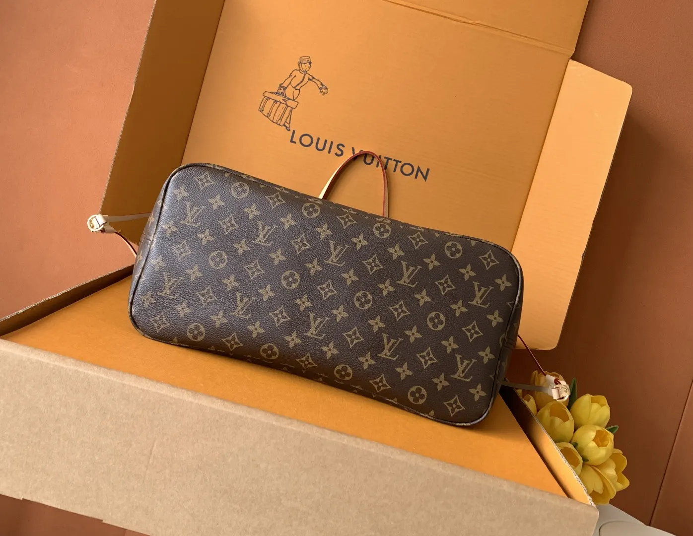 LV Neverfull 老花 帆布 手拿包 精致手拿款