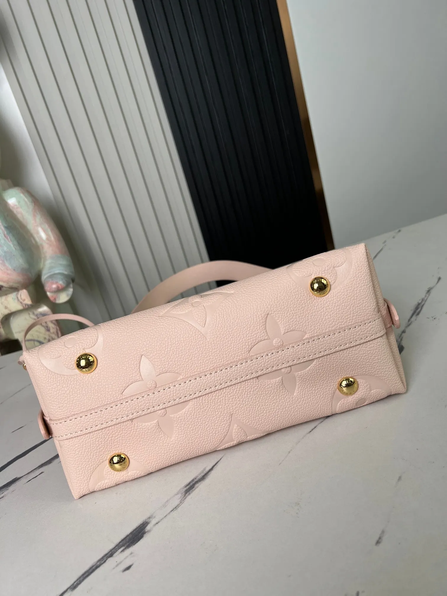 CarryAll 粉色 Mo手拿包 精致手拿款