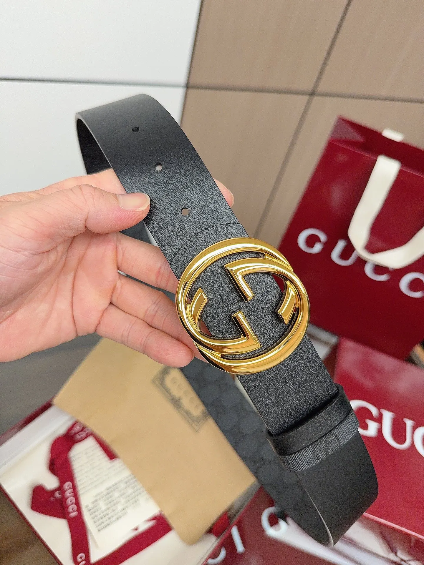 Gucci Double G 双G扣牛皮腰带