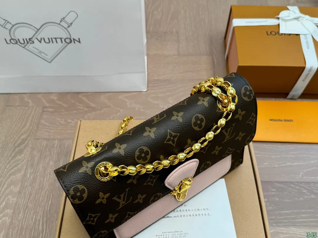 Louis Vuitton Chain Bag Classic