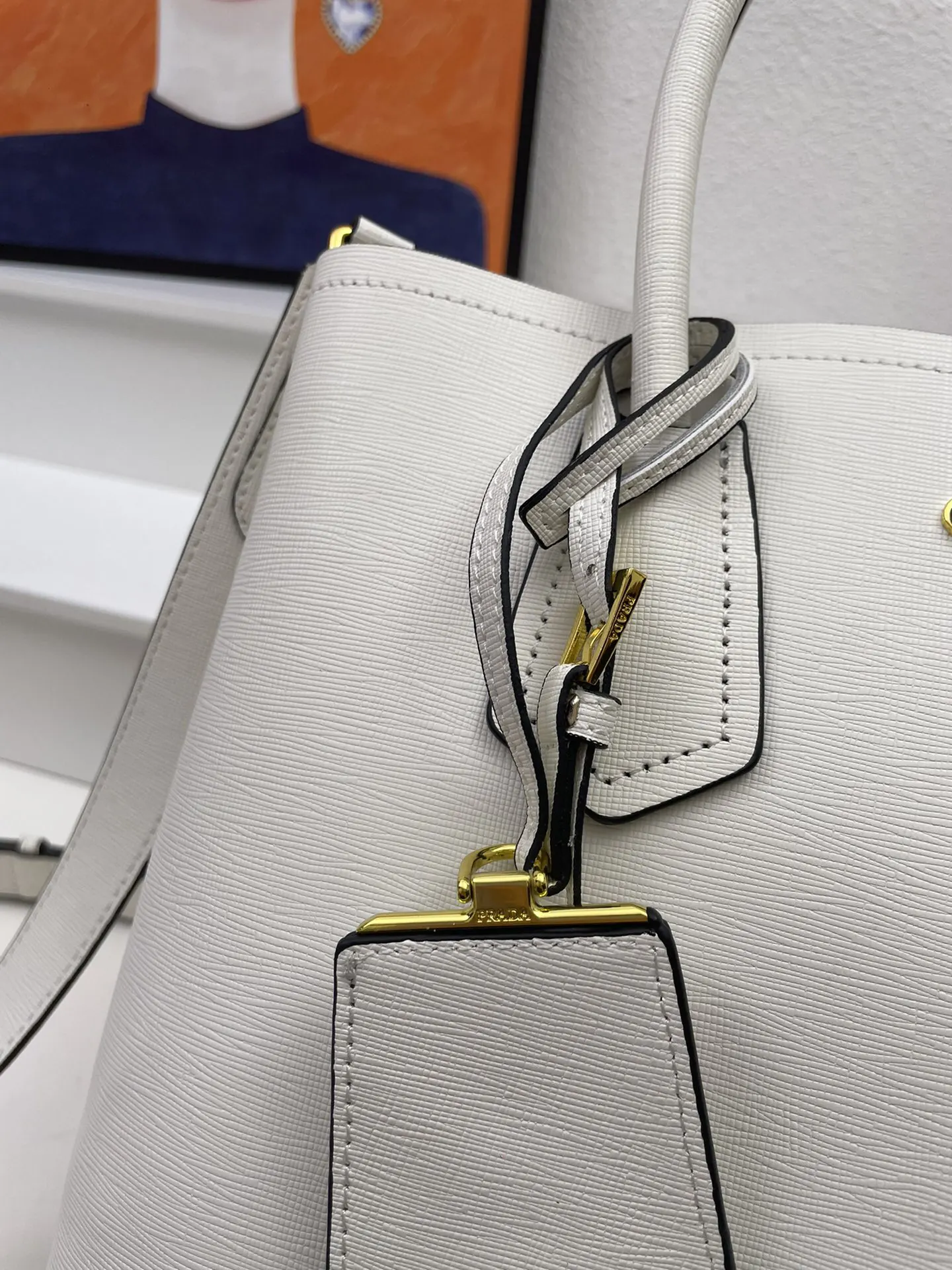 Prada Saffiano 十字纹牛皮 购物袋 輕便实用 托特包