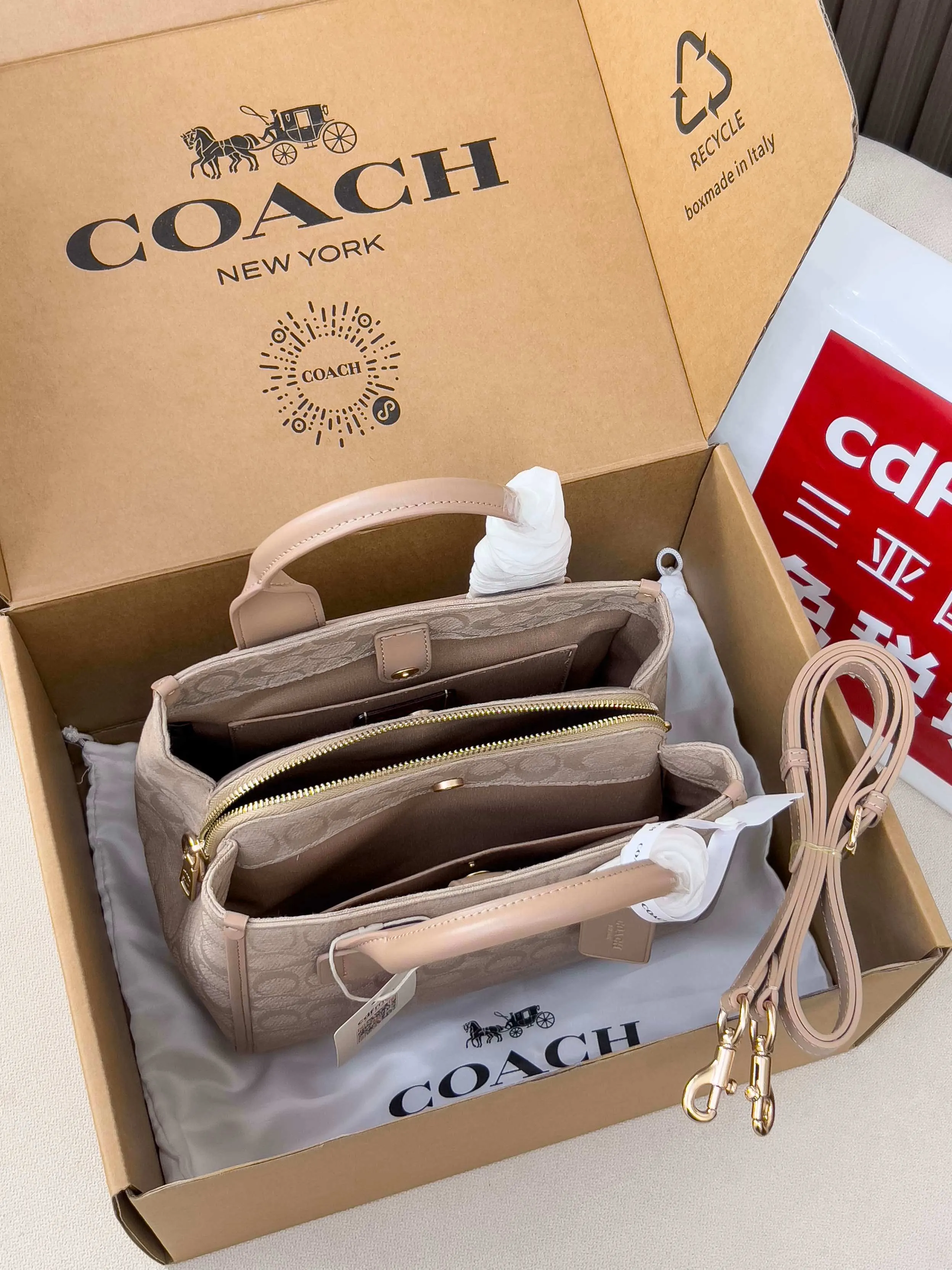 Coach 老花 图片 savannah戴妃 托特包 大容量托特款