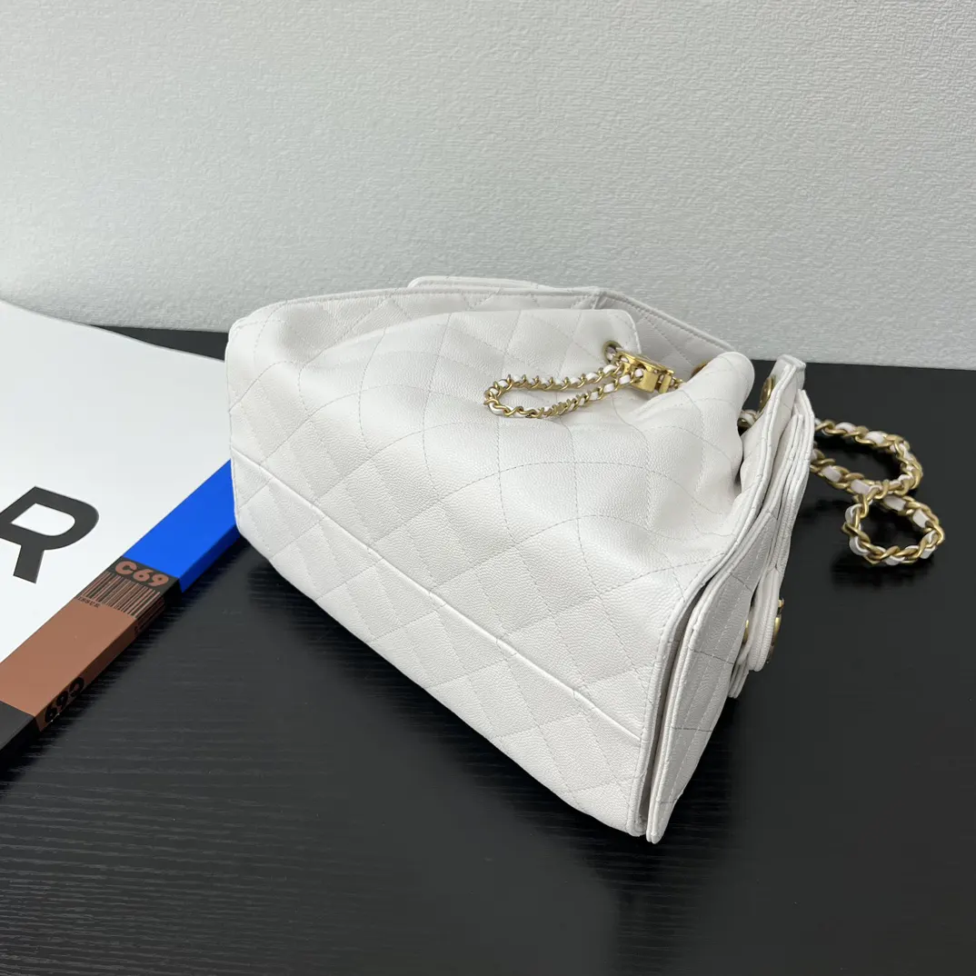 CHANEL 银灰色牛皮Hobo腋下包 金链款 复古款