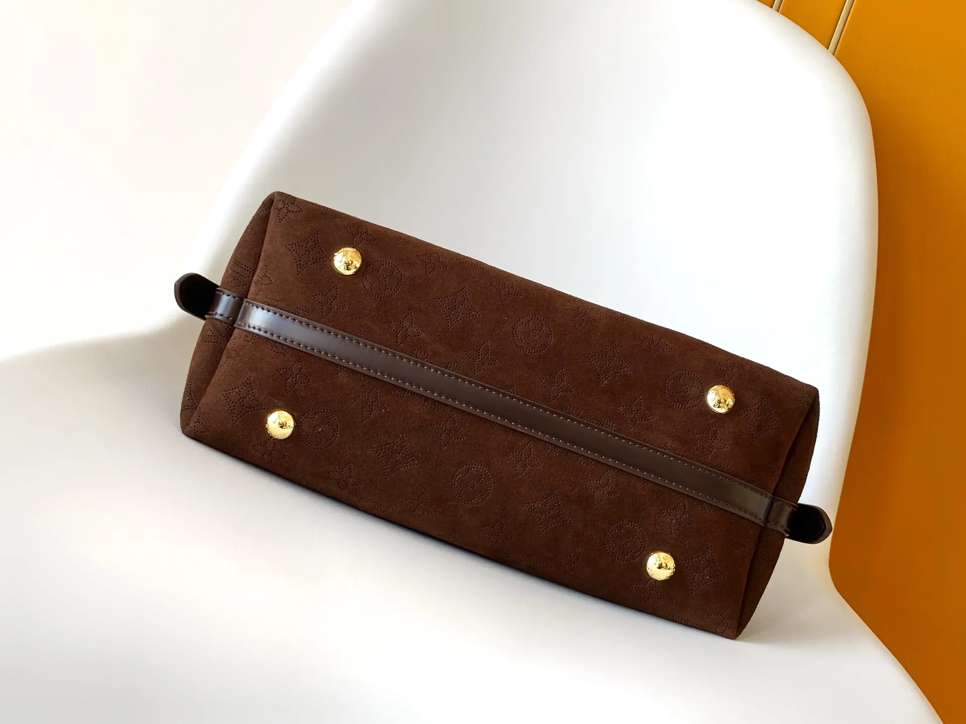 LV CarryAll 牛皮 收纳包 旅行收纳款