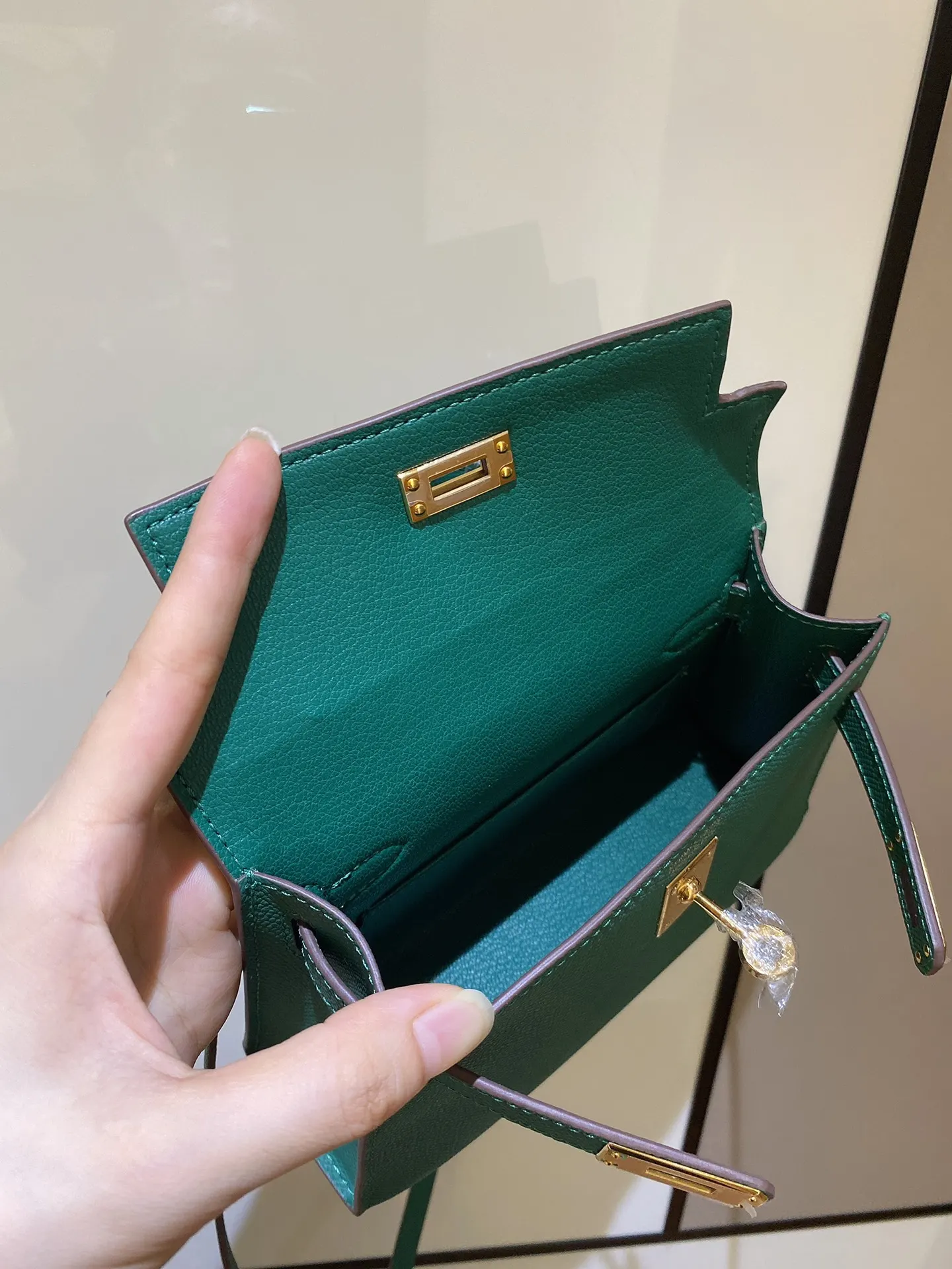 Hermès Kelly Leather Crossbody Bag Classic