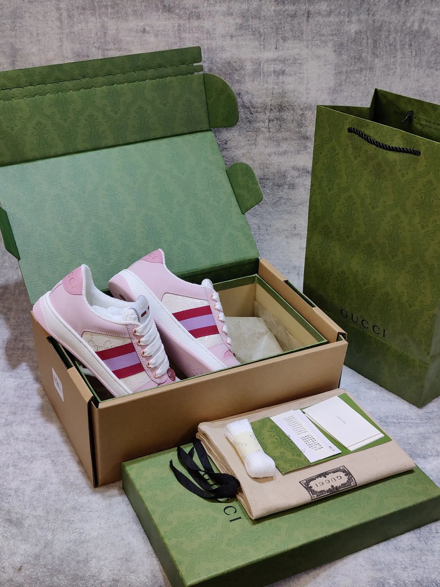 Gucci Logo休閒運動鞋