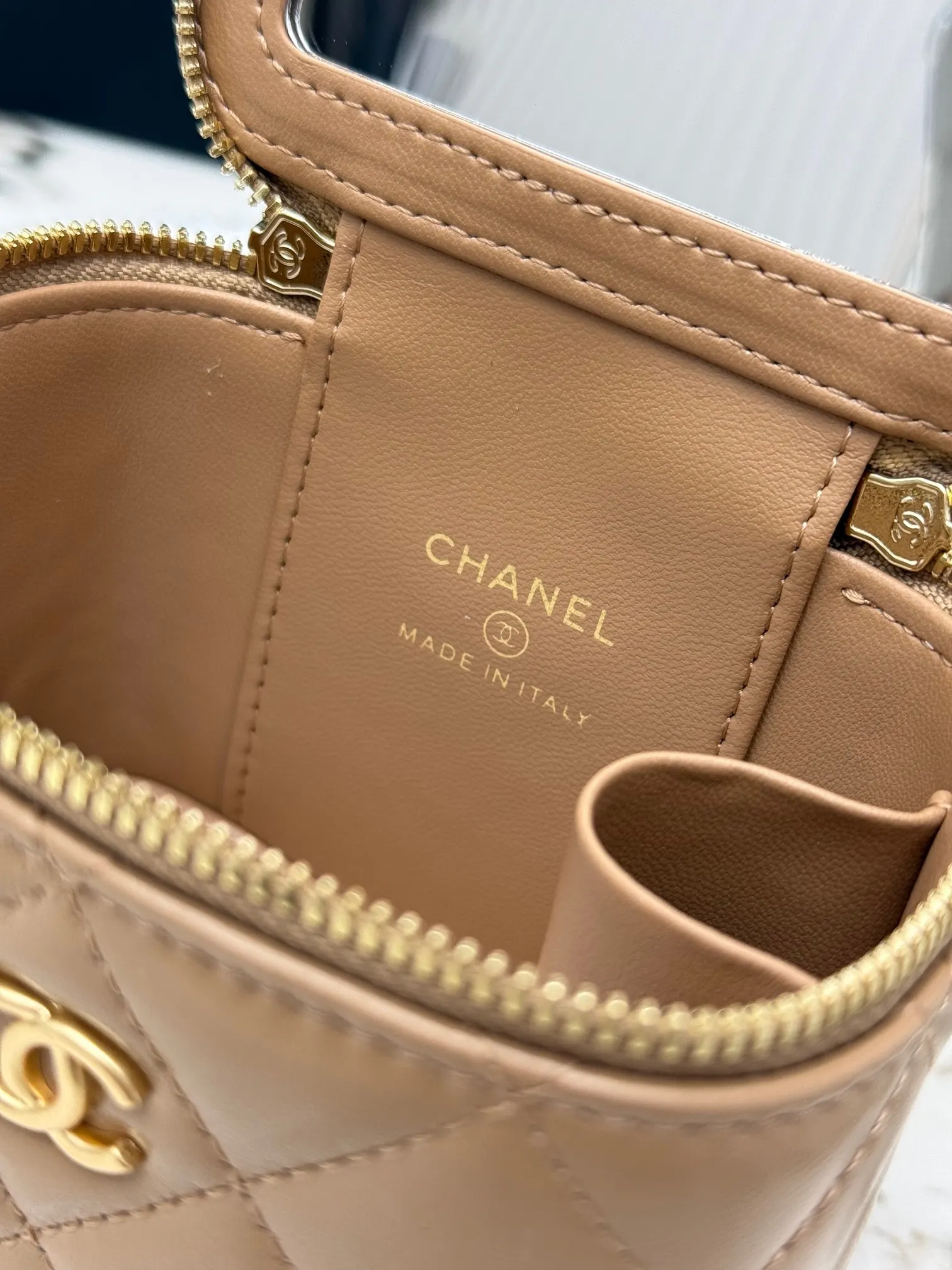 CHANEL 金色 羊皮 链条包 精致链条款