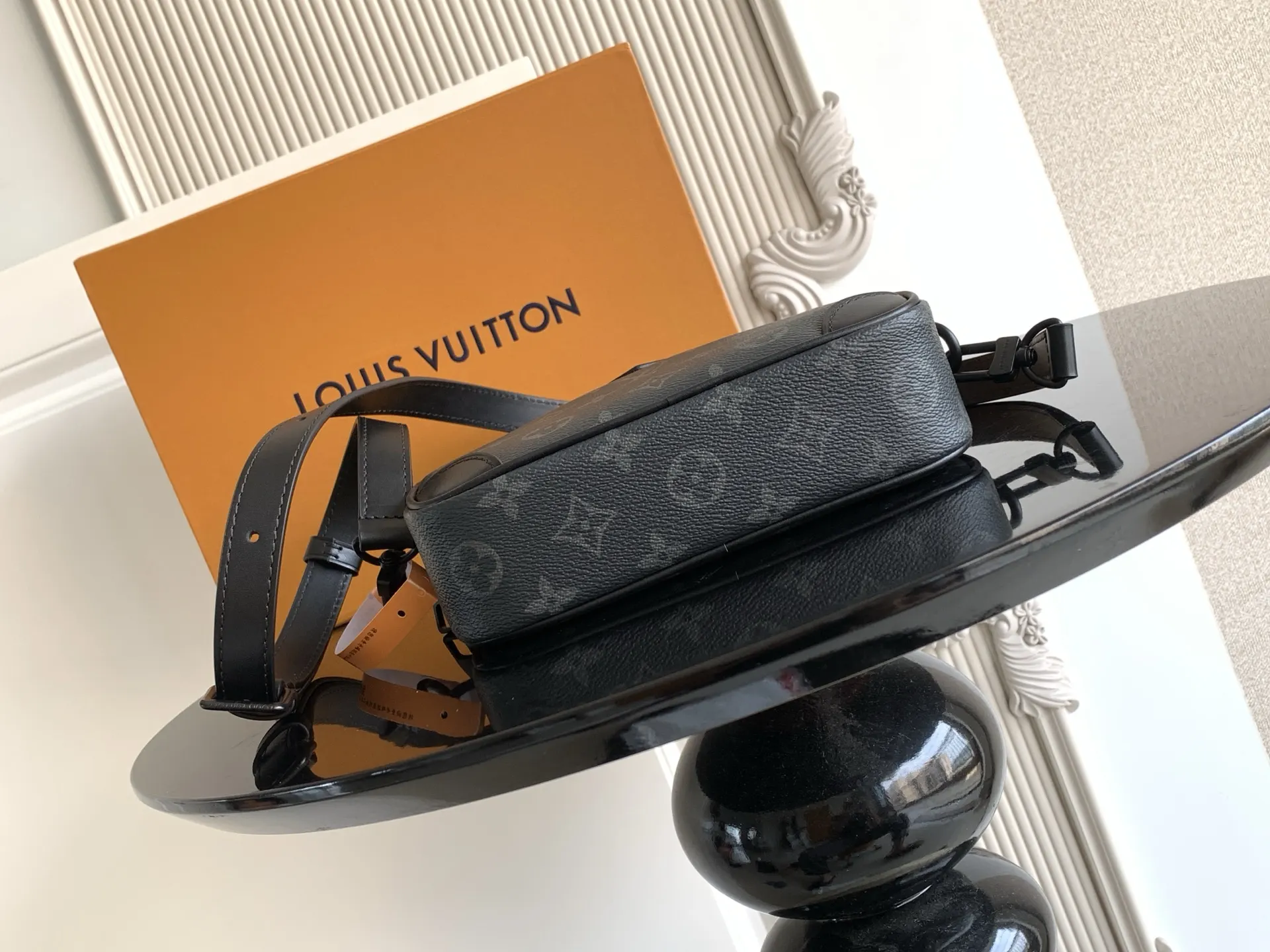 LV 黑色压纹邮差包 单肩斜挎款 复古款｜ORBUYBAG 岚奢包高端时尚精品