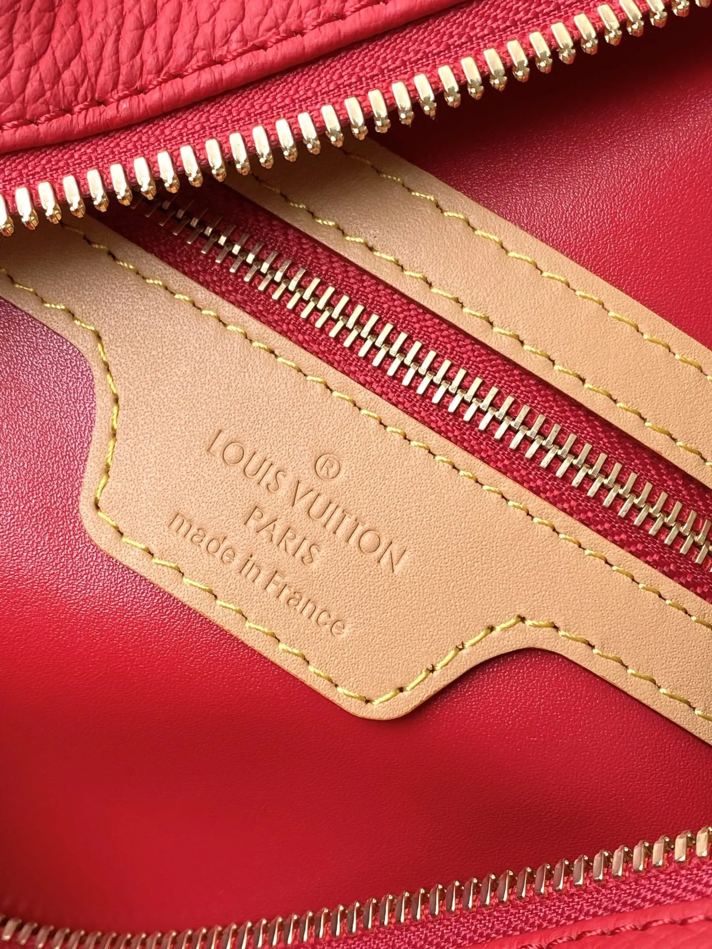LV Keepall 紅色 行李箱 旅行拉杆款 輕便出行款(數字9) LV Keepall 紅色 行李箱 旅行拉杆款 輕便出行款(數字9)