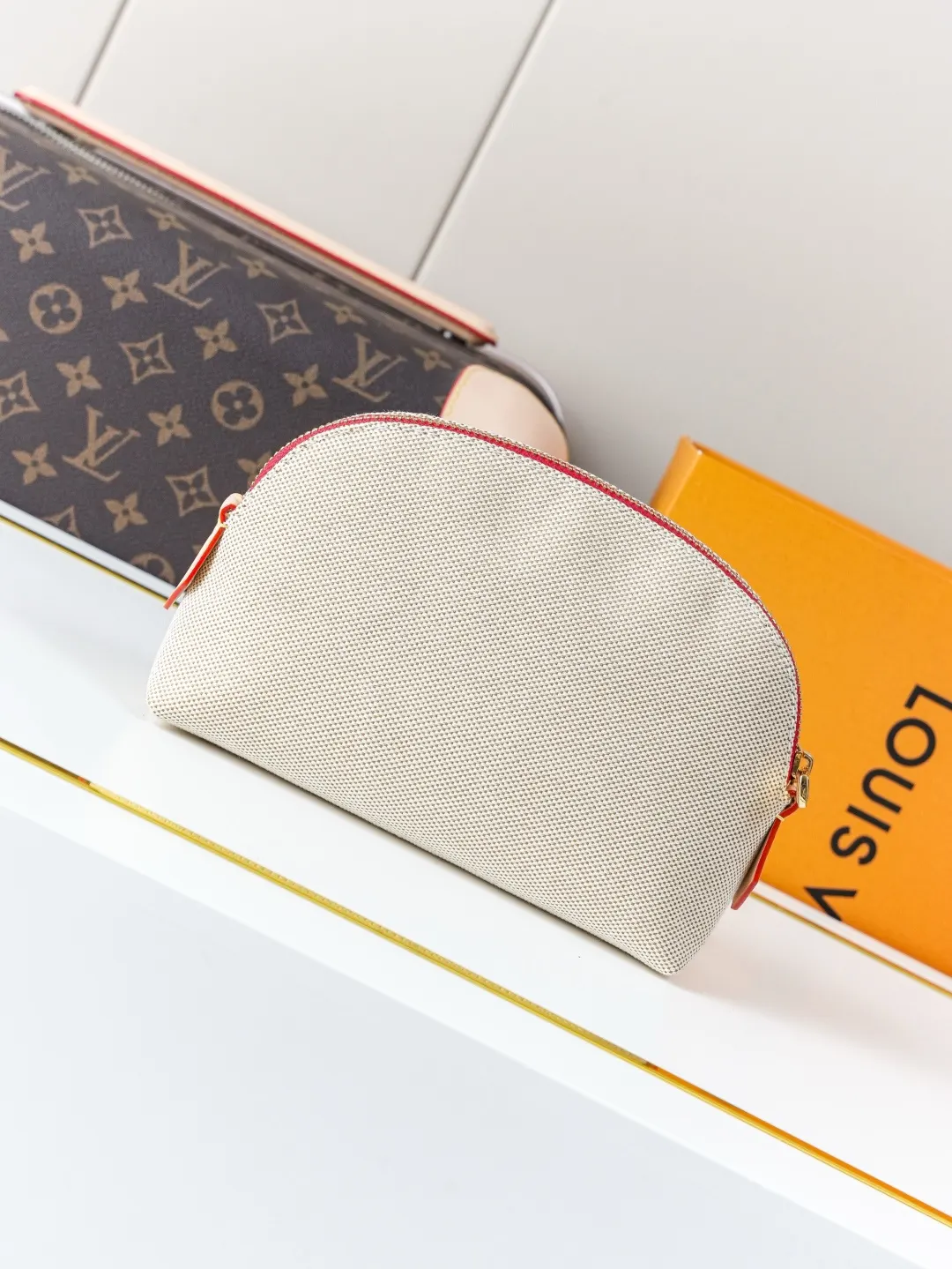 Cosmetic Pouch Leather