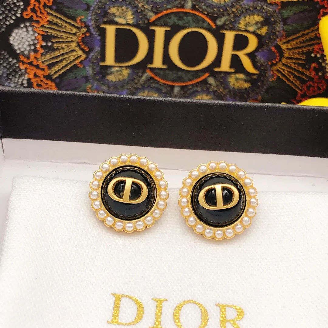 Dior 黑金CD耳环 礼盒精致配饰款