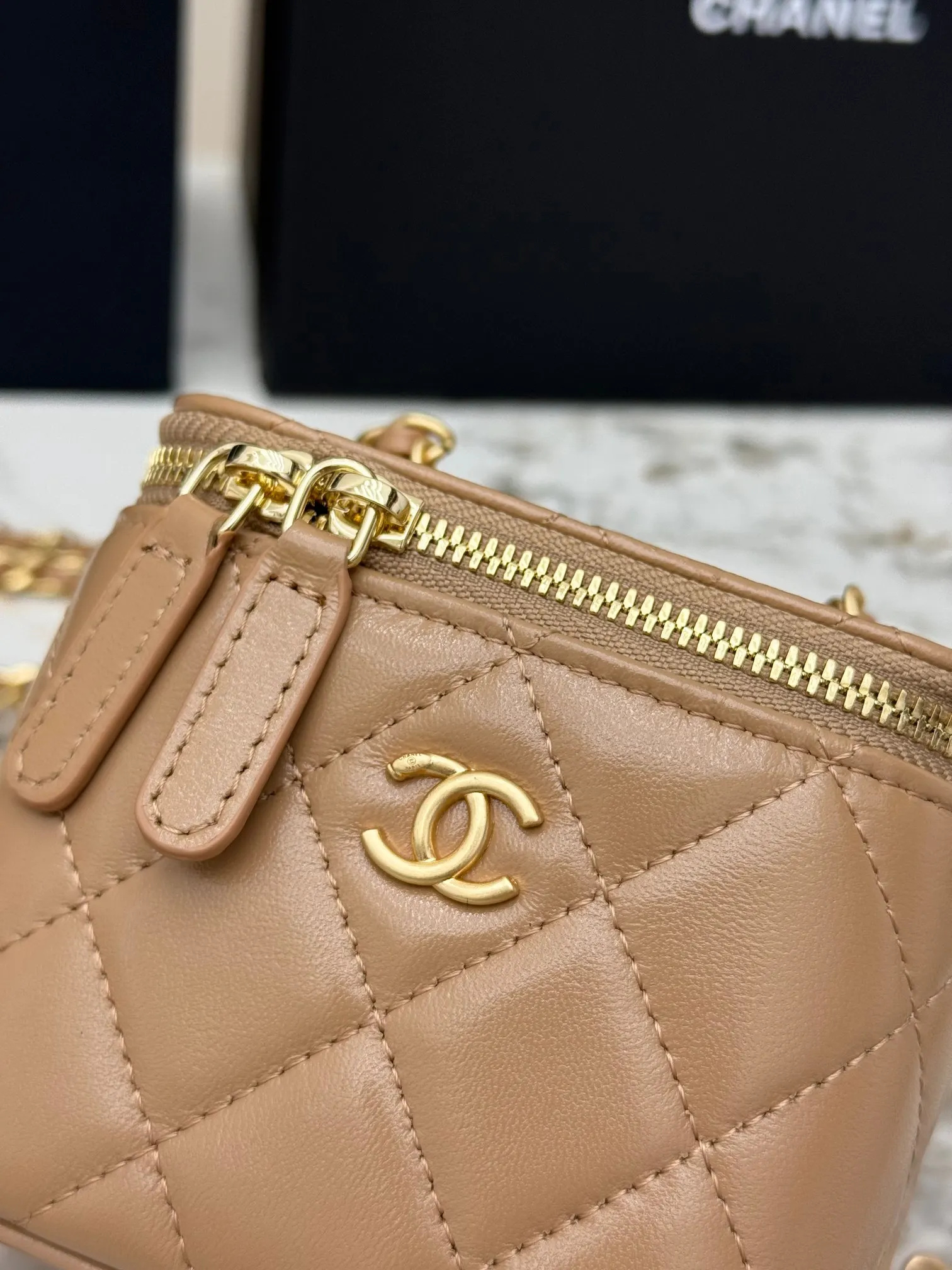CHANEL 金色 羊皮 链条包 精致链条款