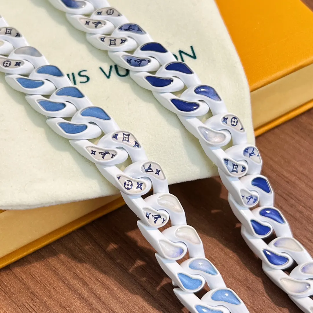 Louis Vuitton 白色 項鏈