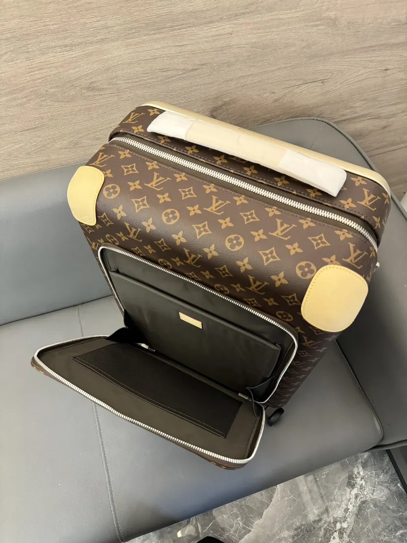 LV 银色 行李箱 旅行拉杆款 轻便出行款