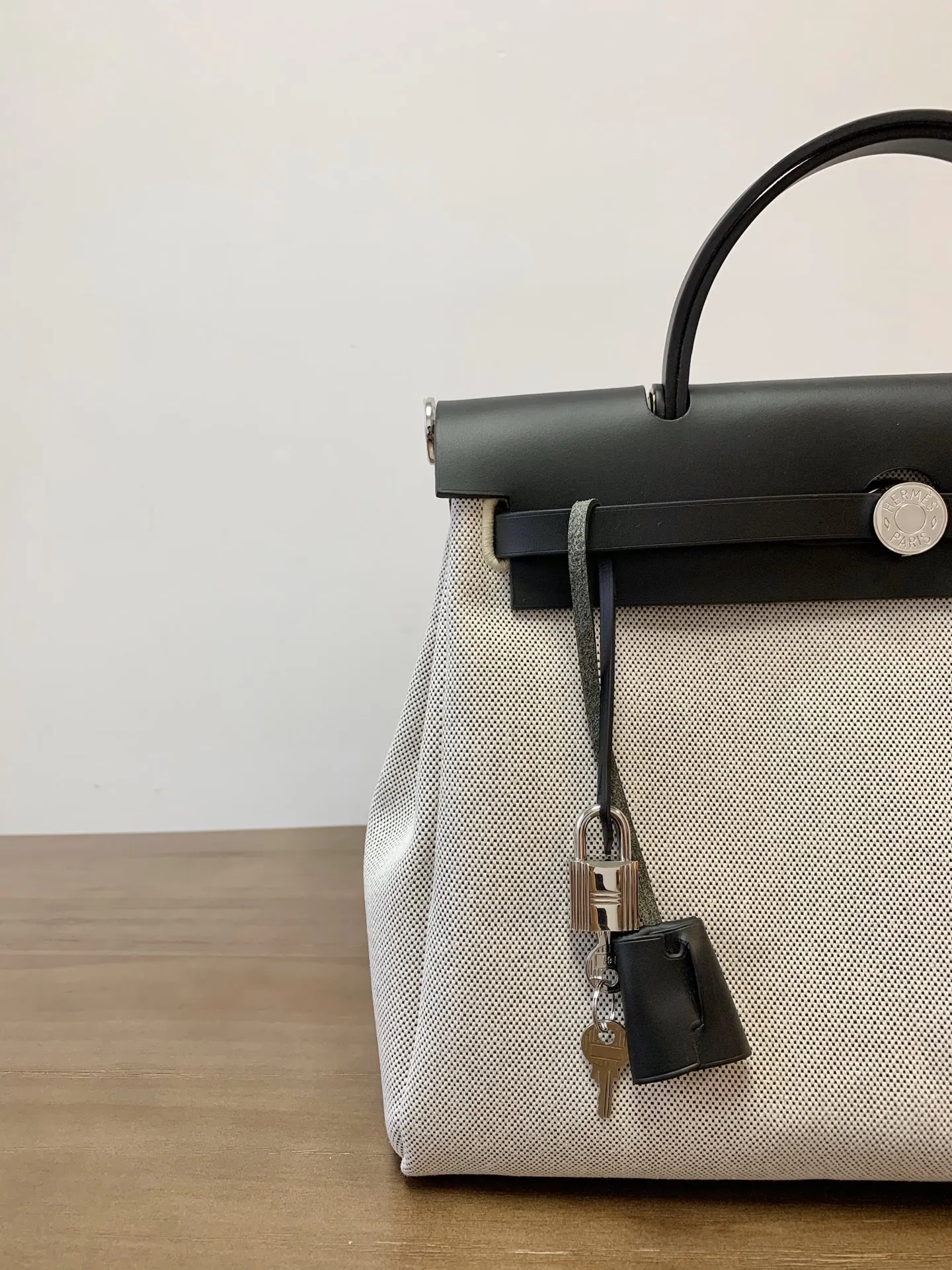 Herbag 31 麻布拼黑 银扣 内缝 细节 实拍 ; 包袋 精选款