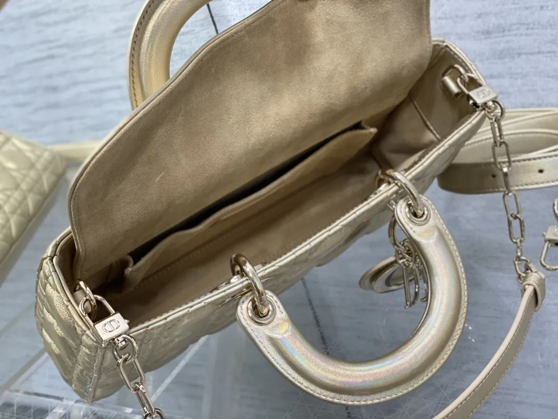 Dior 羊皮 进口 羊皮 内里采用 真羊皮绒横款戴妃包香槟金大 手提包 通勤手提款