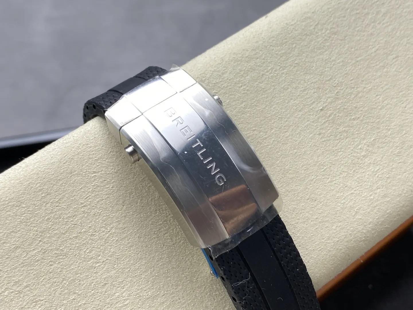 Watch Classic Image 9 Watch Classic Image 9