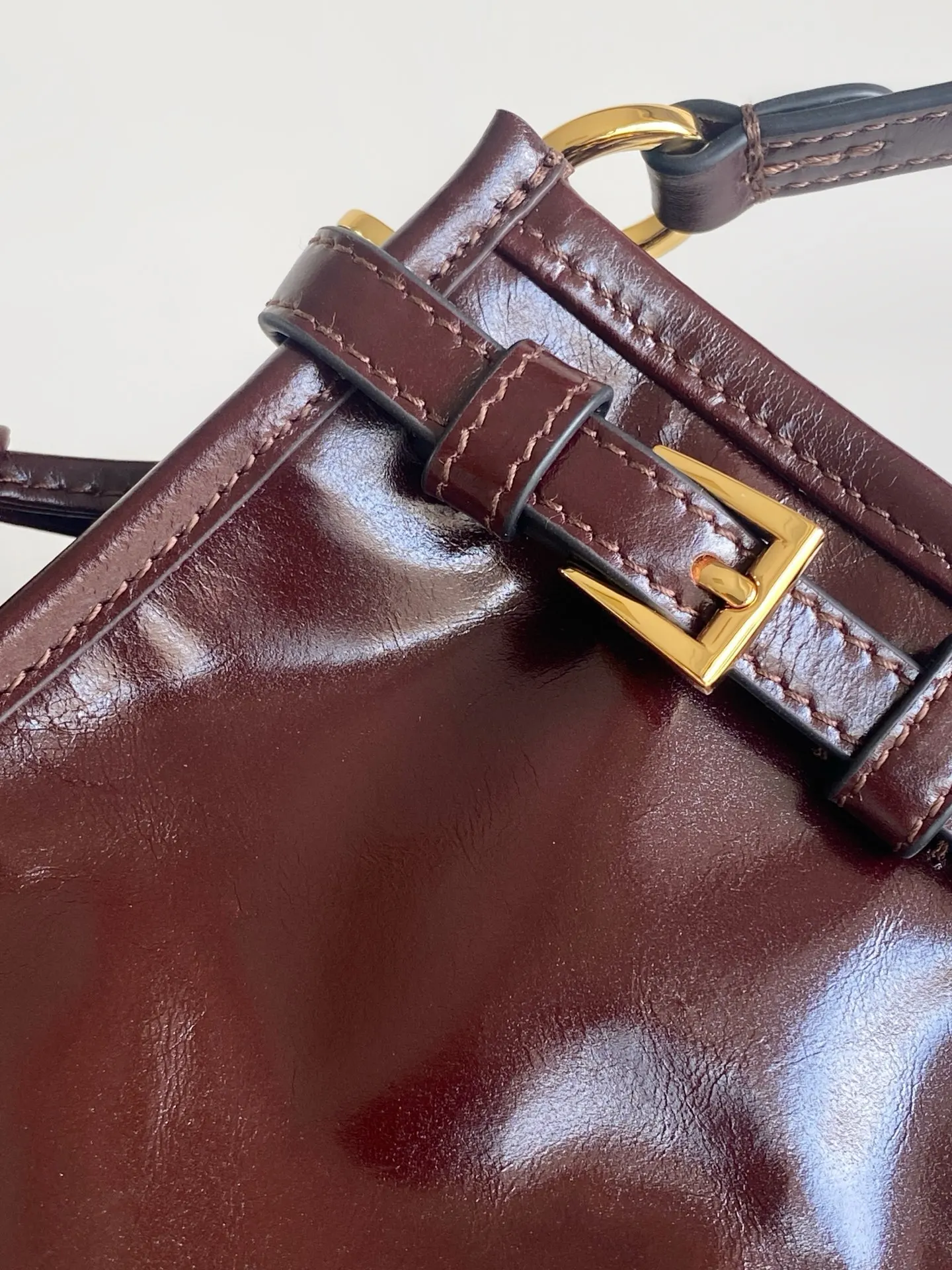 Prada 1BC297 斜挎包