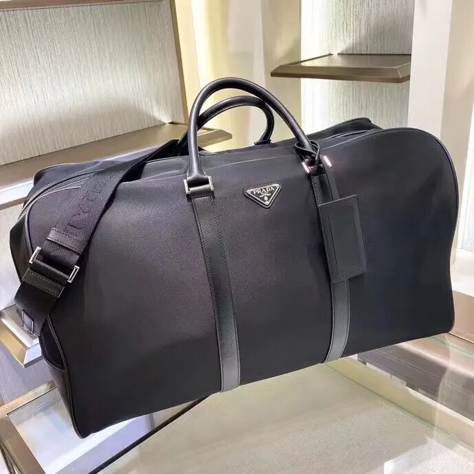 Prada Re-Nylon 黑色 皮革 Saffiano 十字纹 手提包