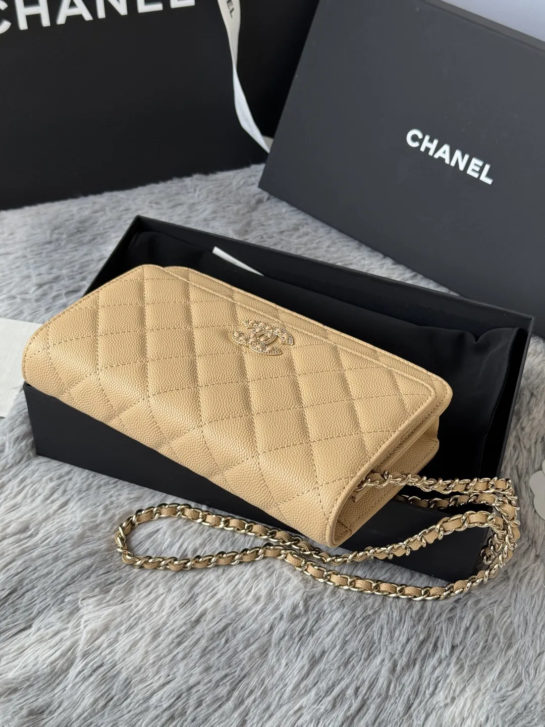 CHANEL 牛皮 斜挎包 轻便斜挎款