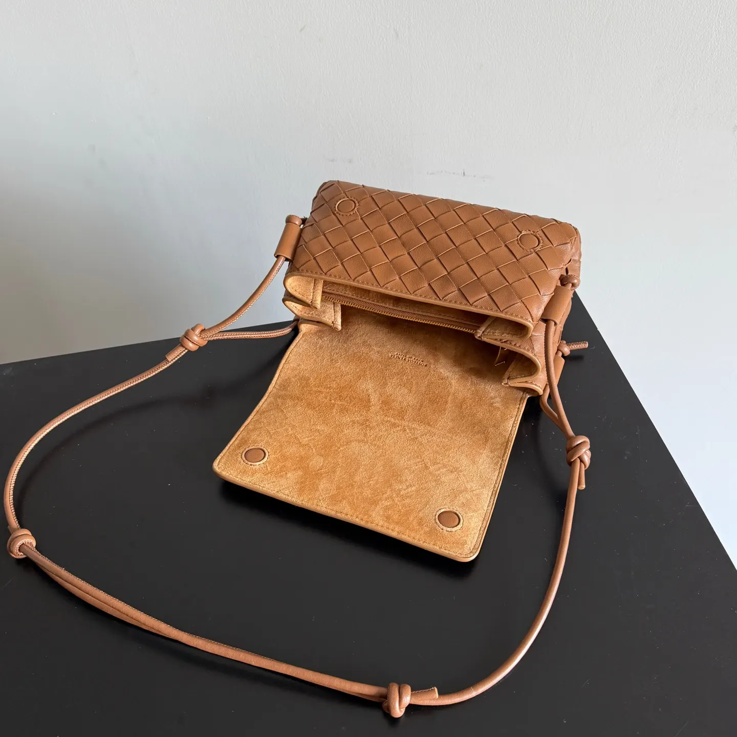Bottega Veneta 手拿包 精致手拿款