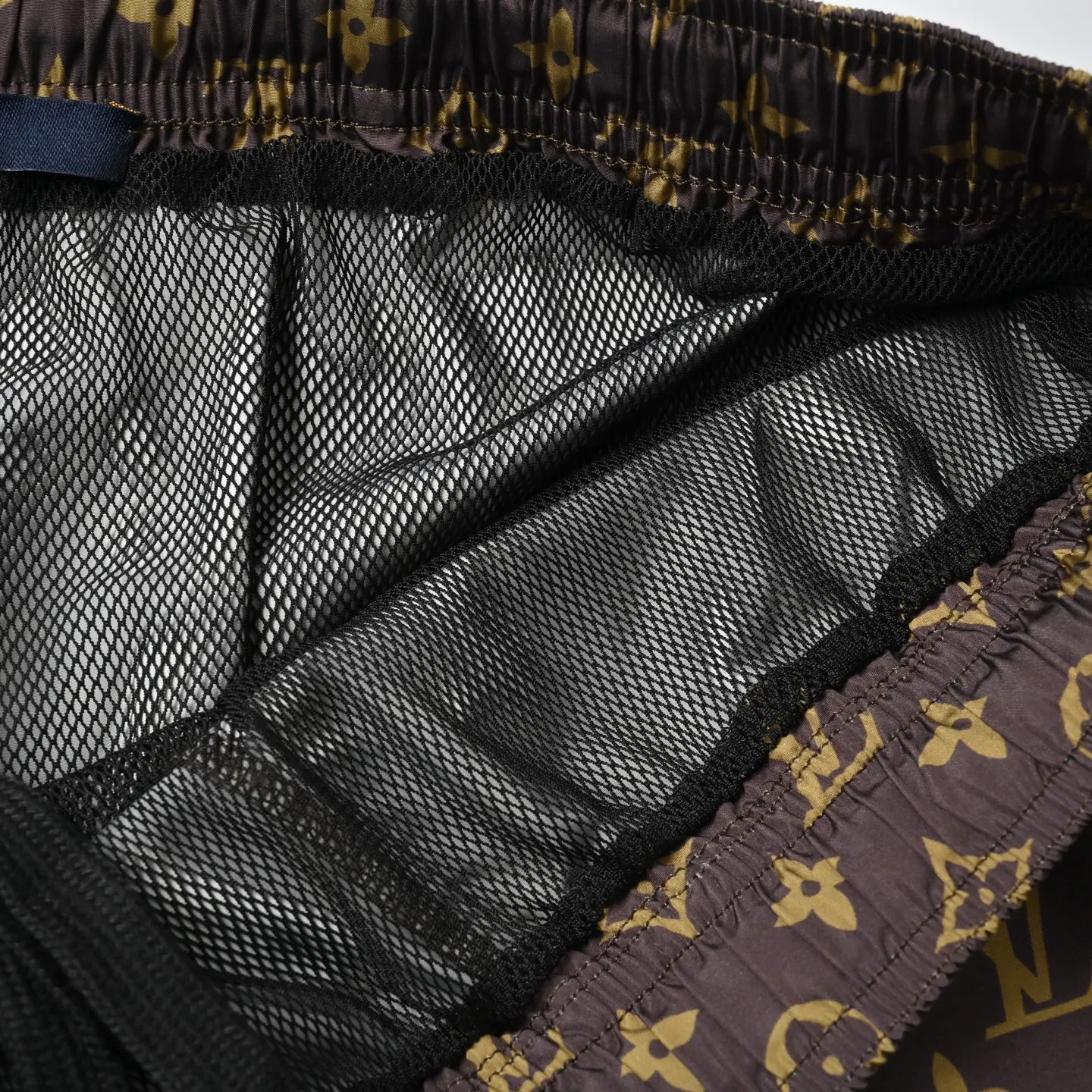 LV 棕色 老花 Logo 短裤 宽松休闲款
