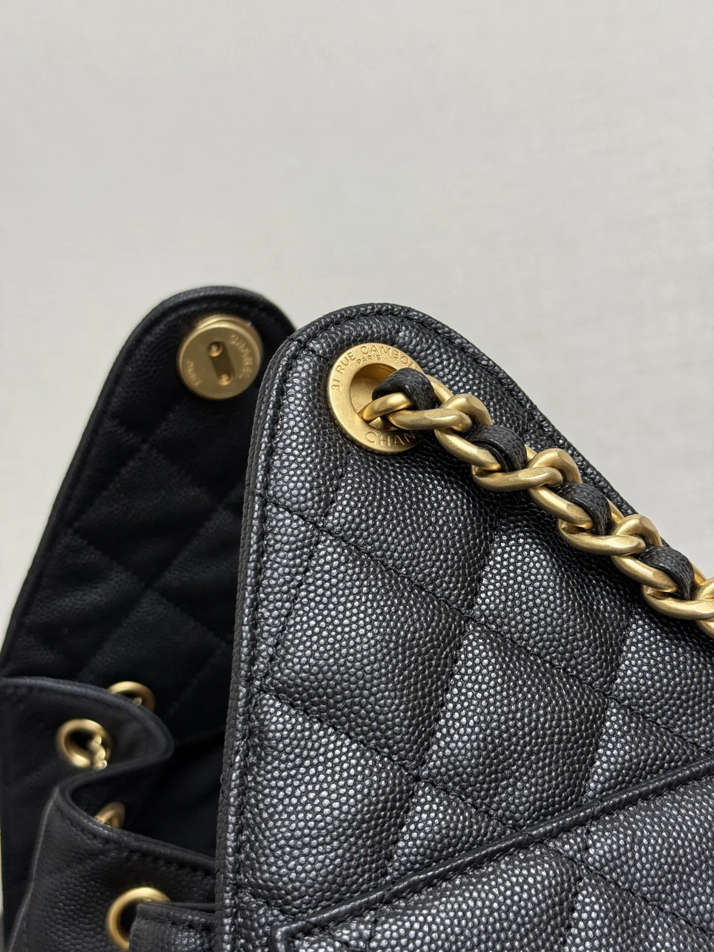 Chain Bag Leather