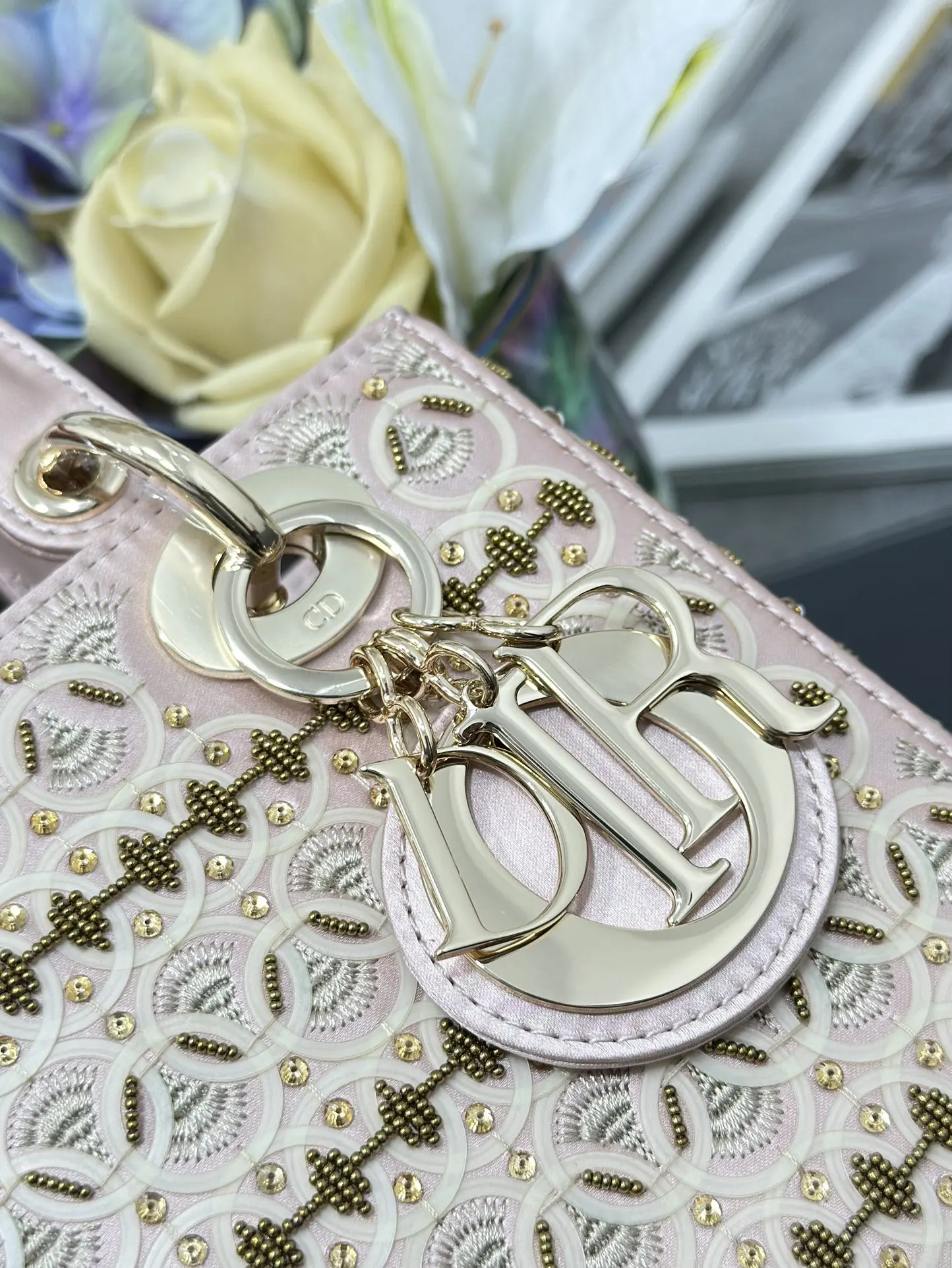 Dior Lady 金色 斜挎包 轻便斜挎款