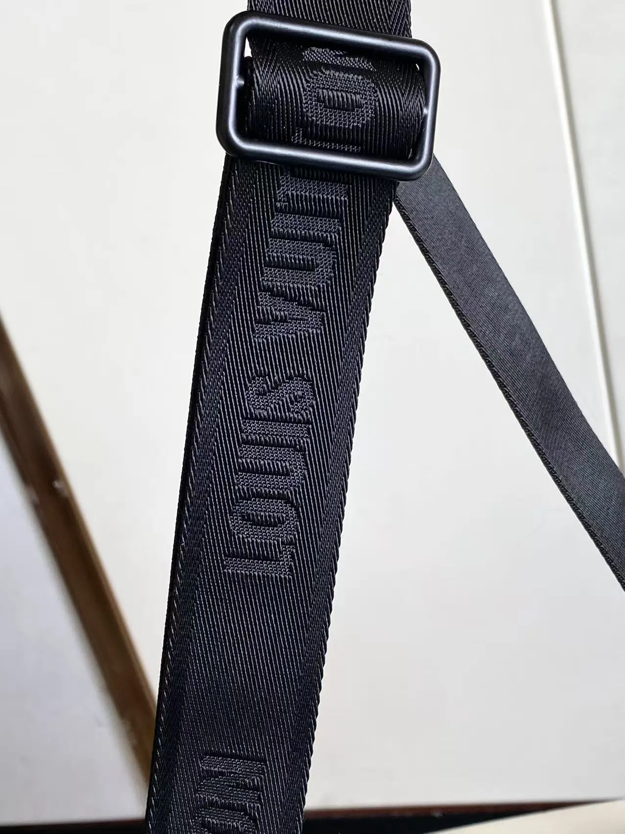 Louis Vuitton M26750 Monogram 手提包