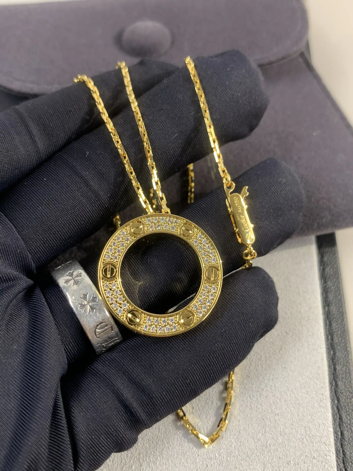 Cartier 金色 满钻 項鍊 精致锁骨链款
