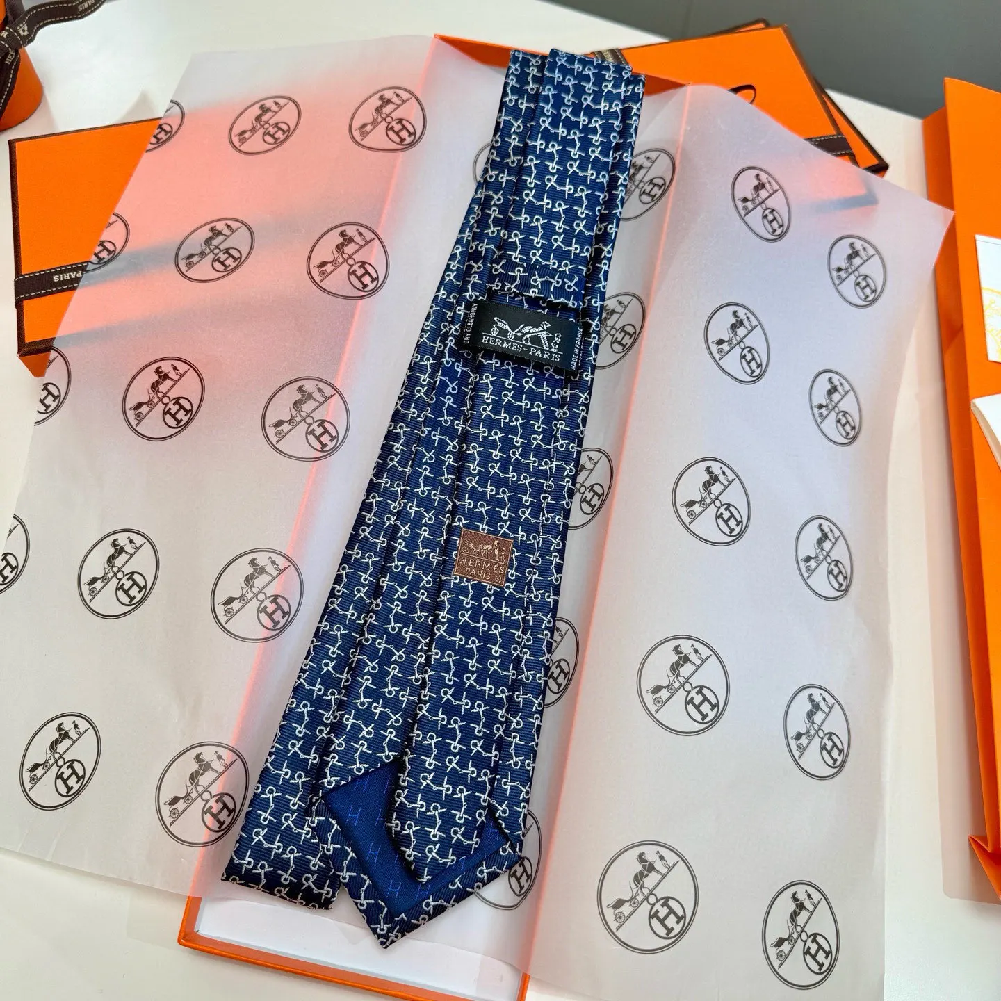 Hermes 领带 精致配饰款